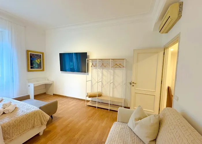 Апартаменты Domus Stephani - Sophisticated Living And Links - Flaminio District, Near Borghese & Piazza Del Popolo Рим